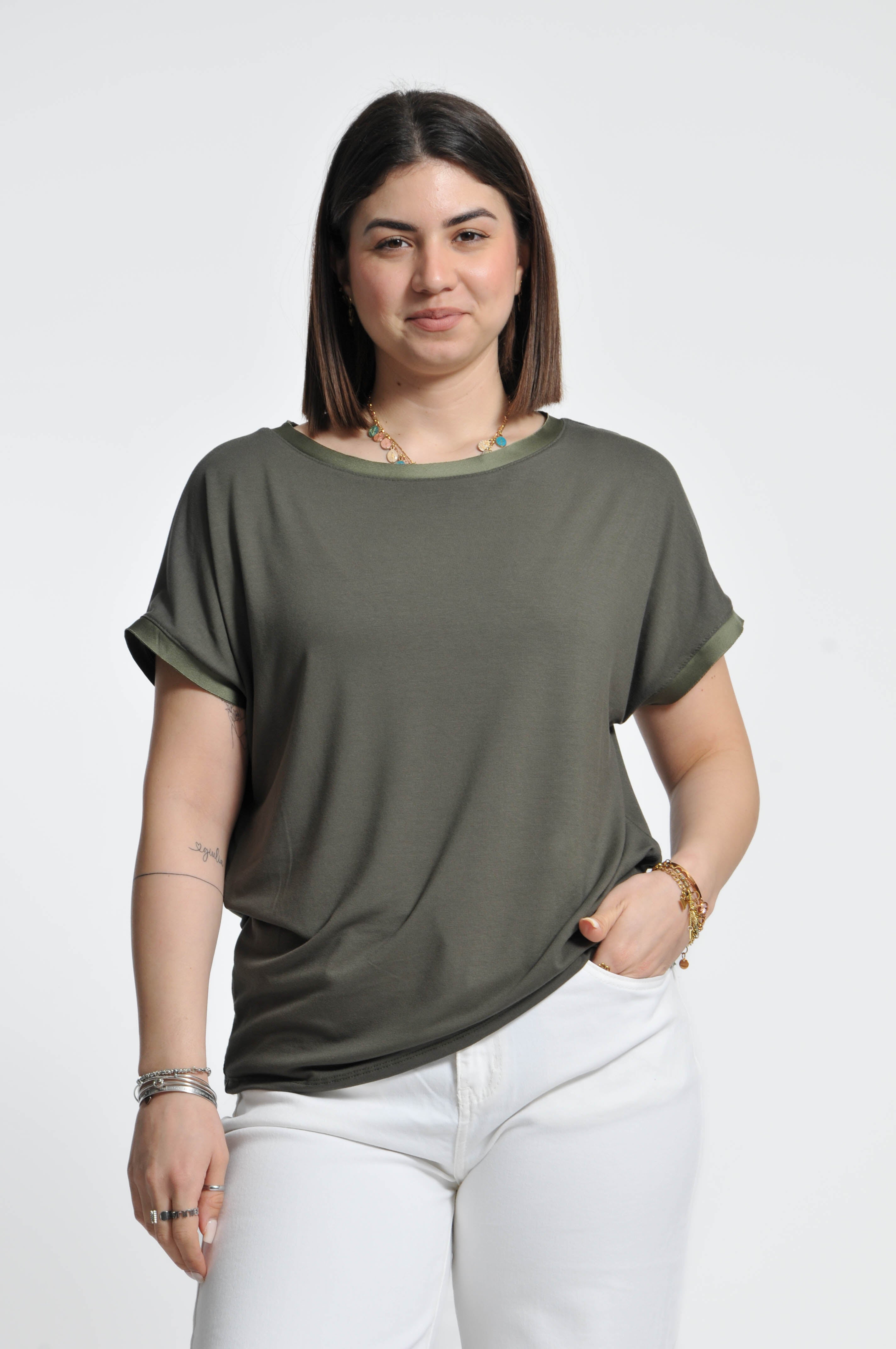 T-shirt Betty Manica Corta