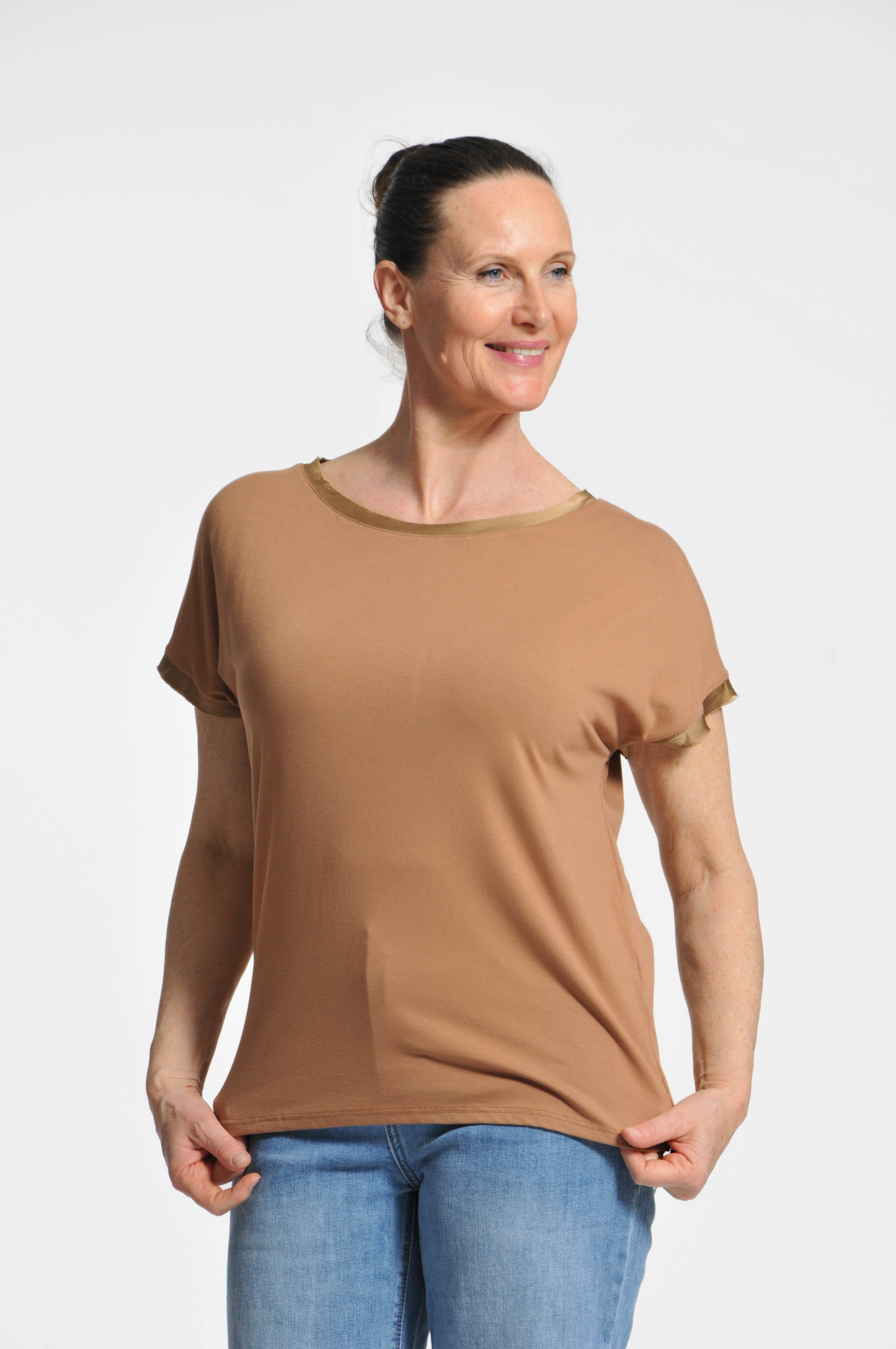 T-shirt Betty Manica Corta