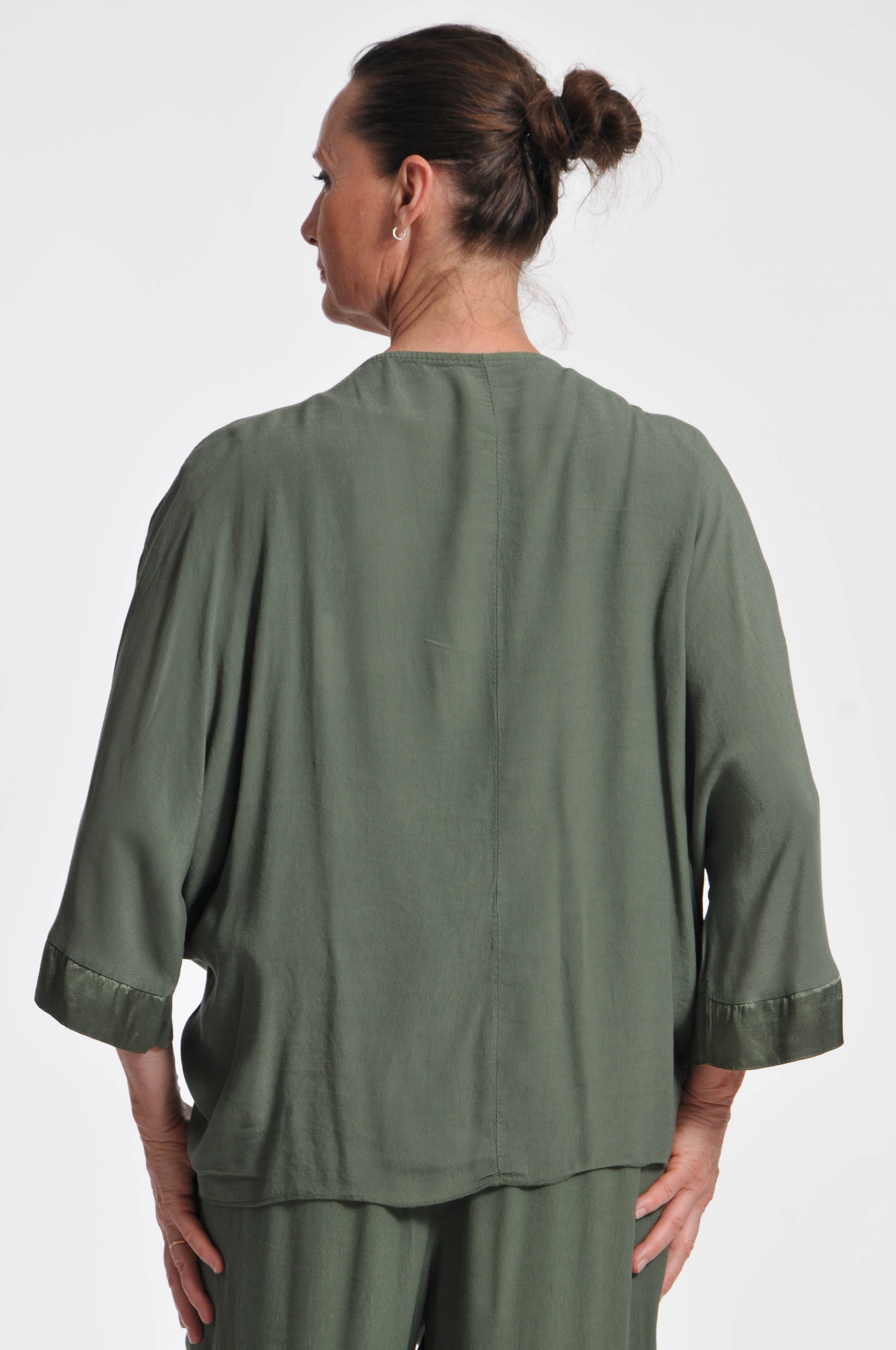 Cardigan Ocean Crepe