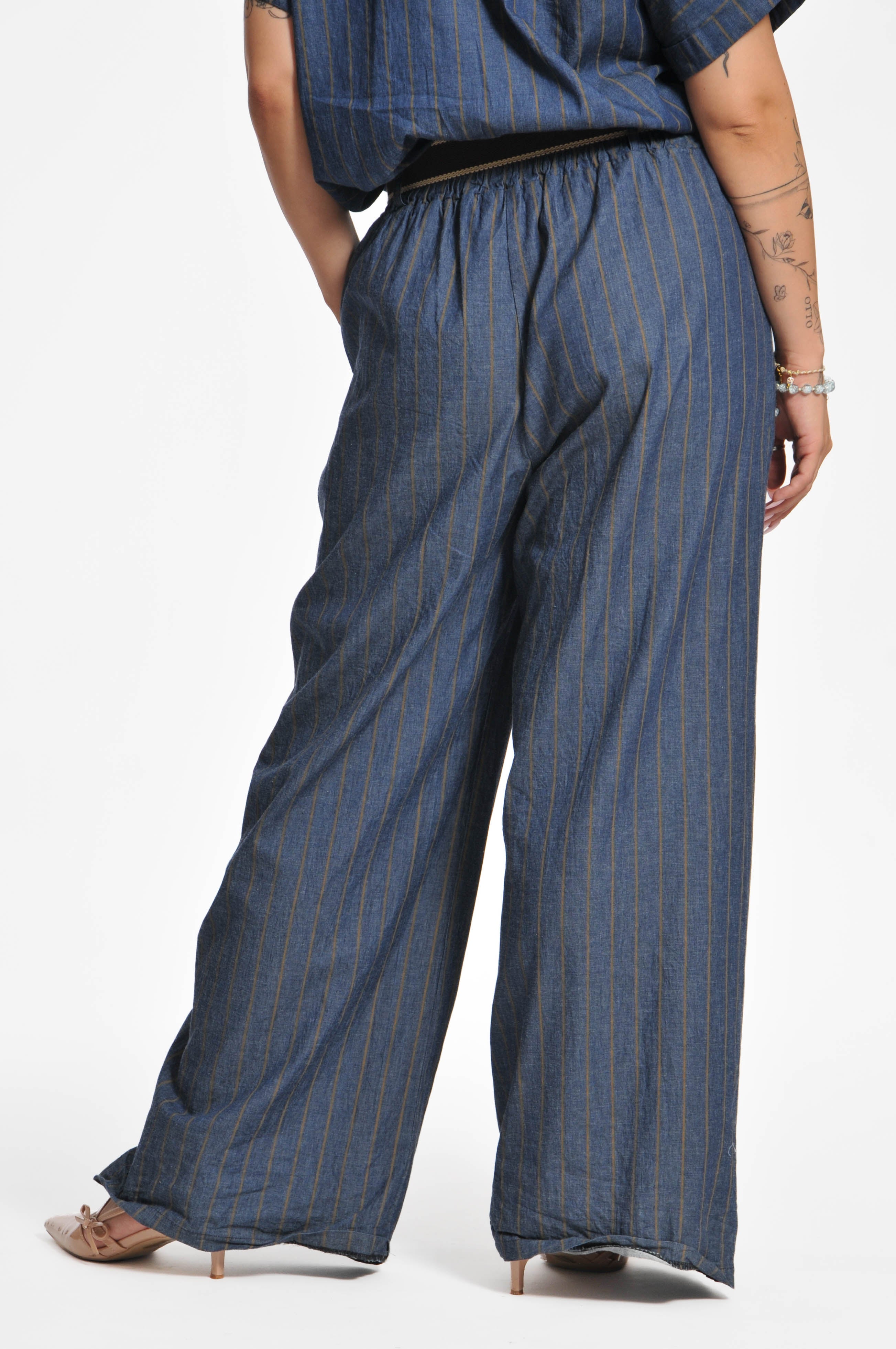 Pantalone James
