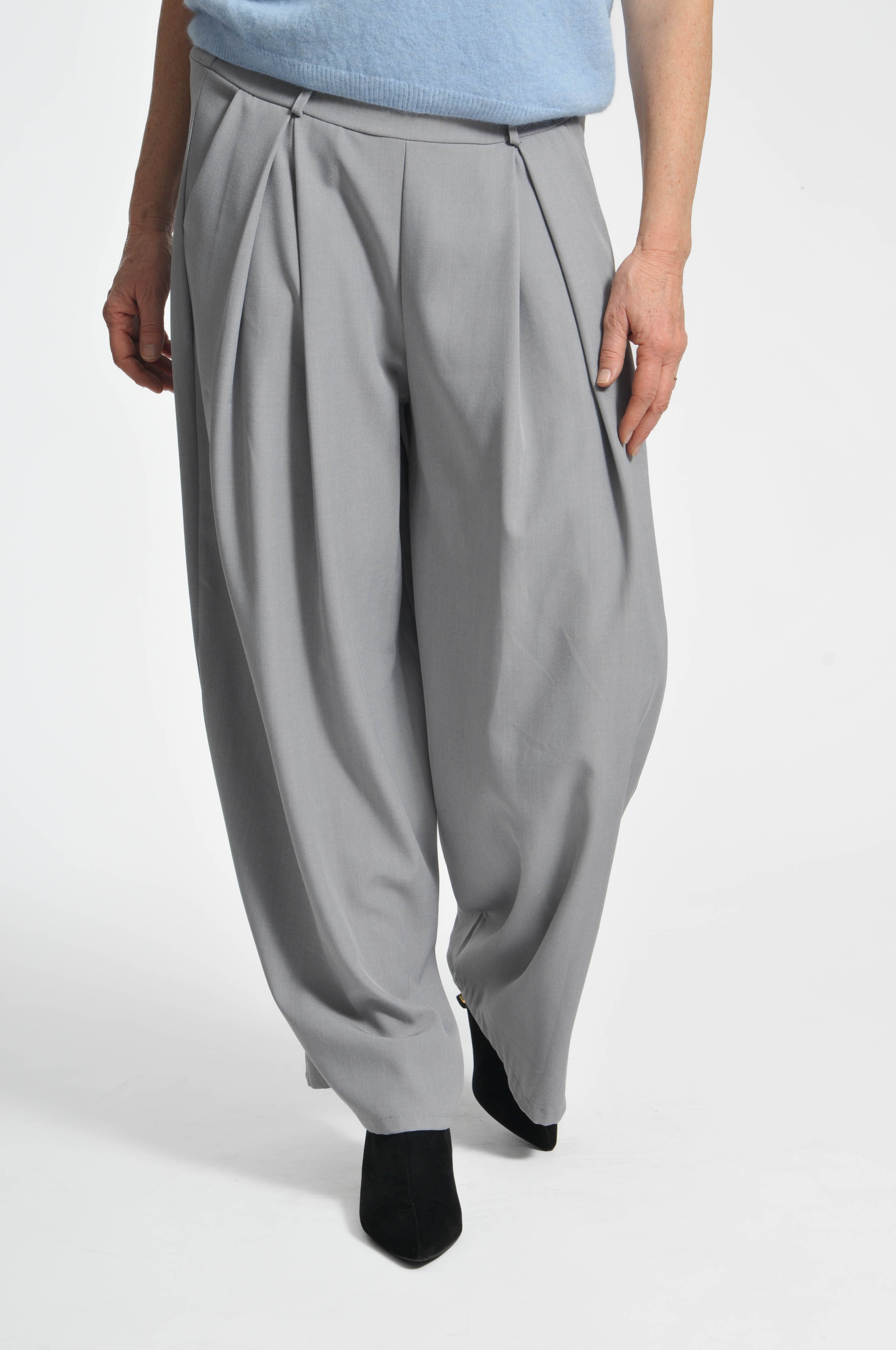 Pantalone Bates