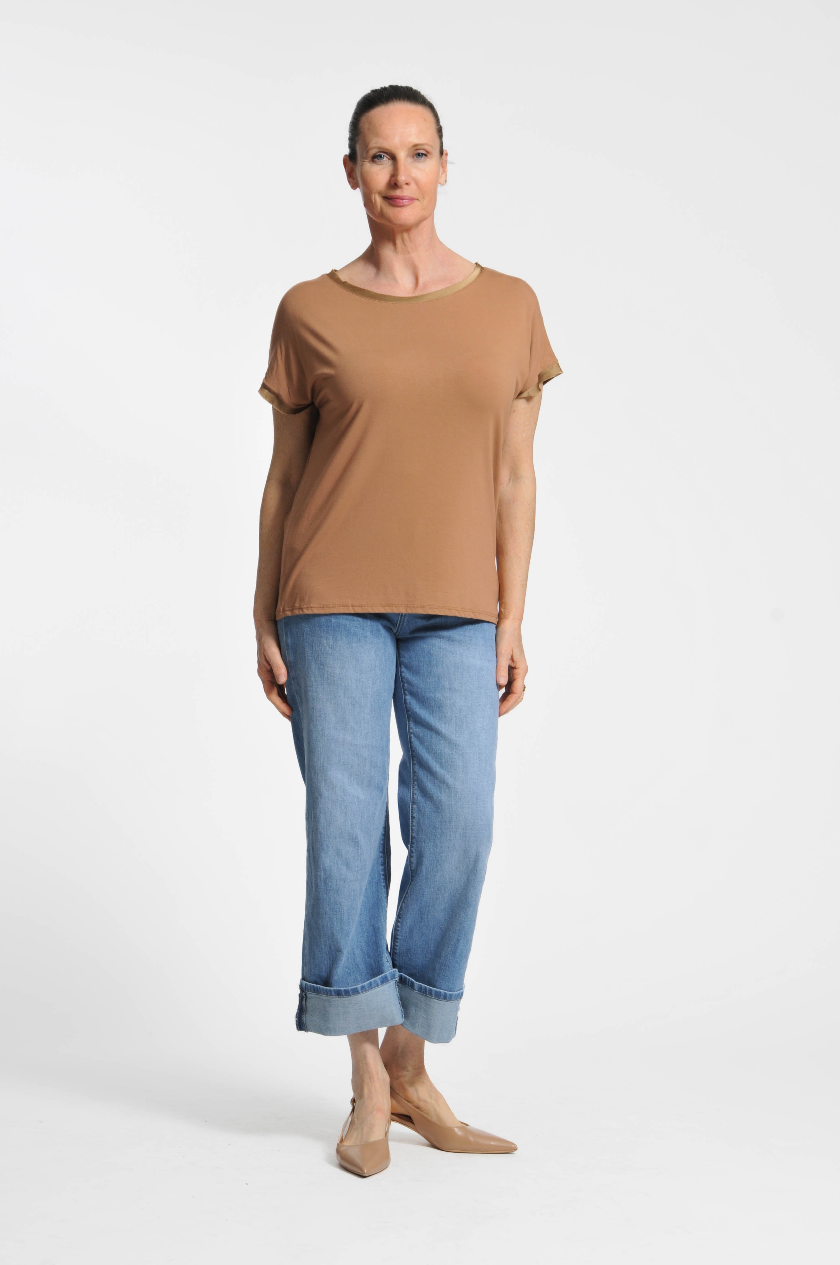 T-shirt Betty Manica Corta