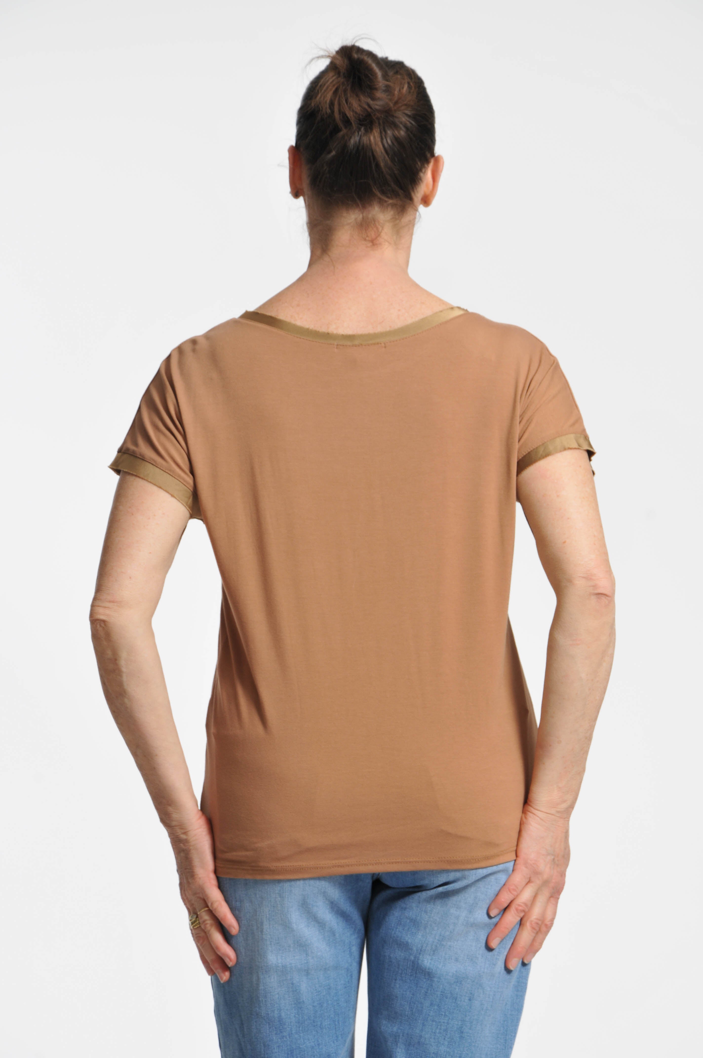 T-shirt Betty Manica Corta