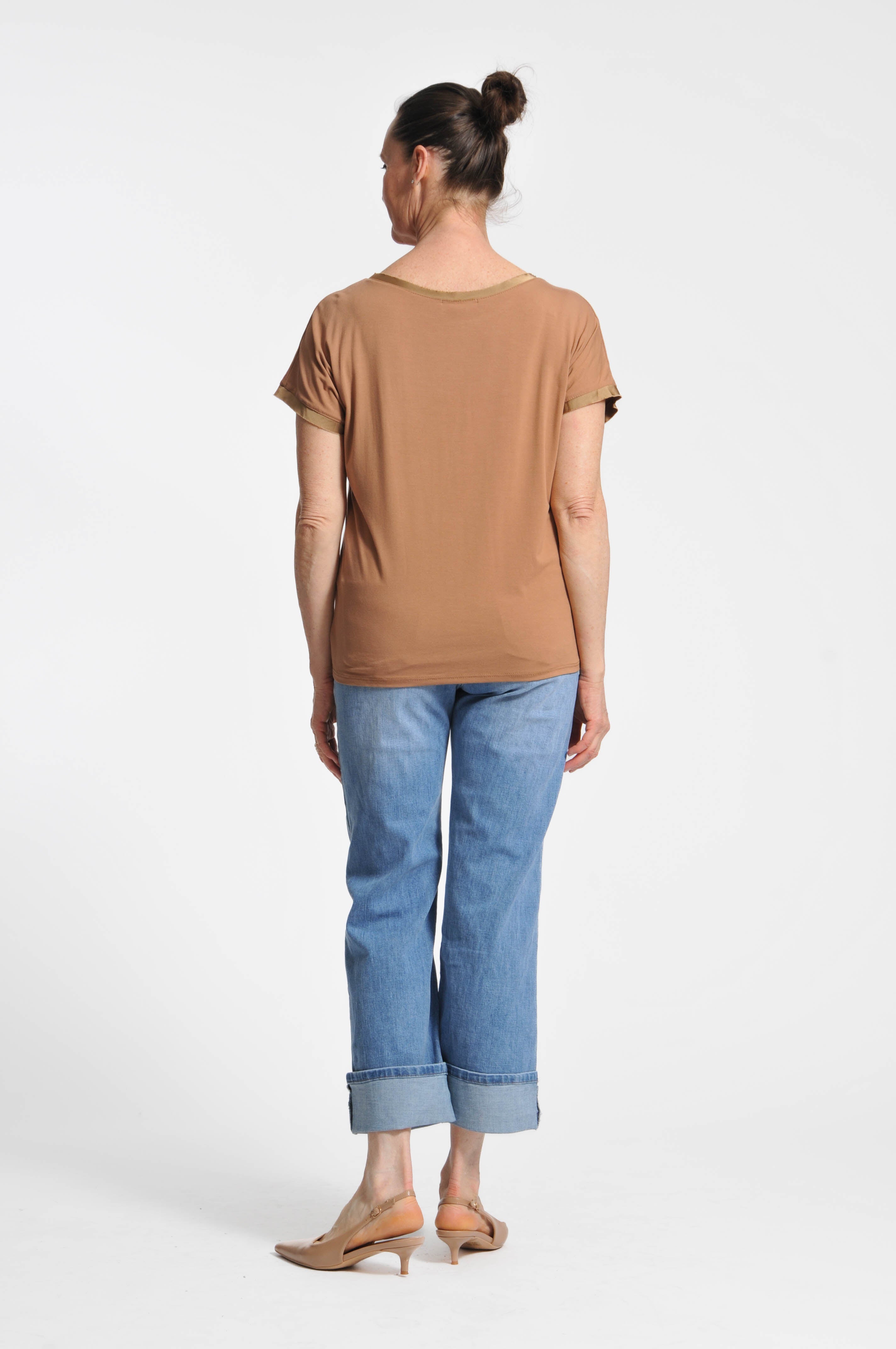 T-shirt Betty Manica Corta